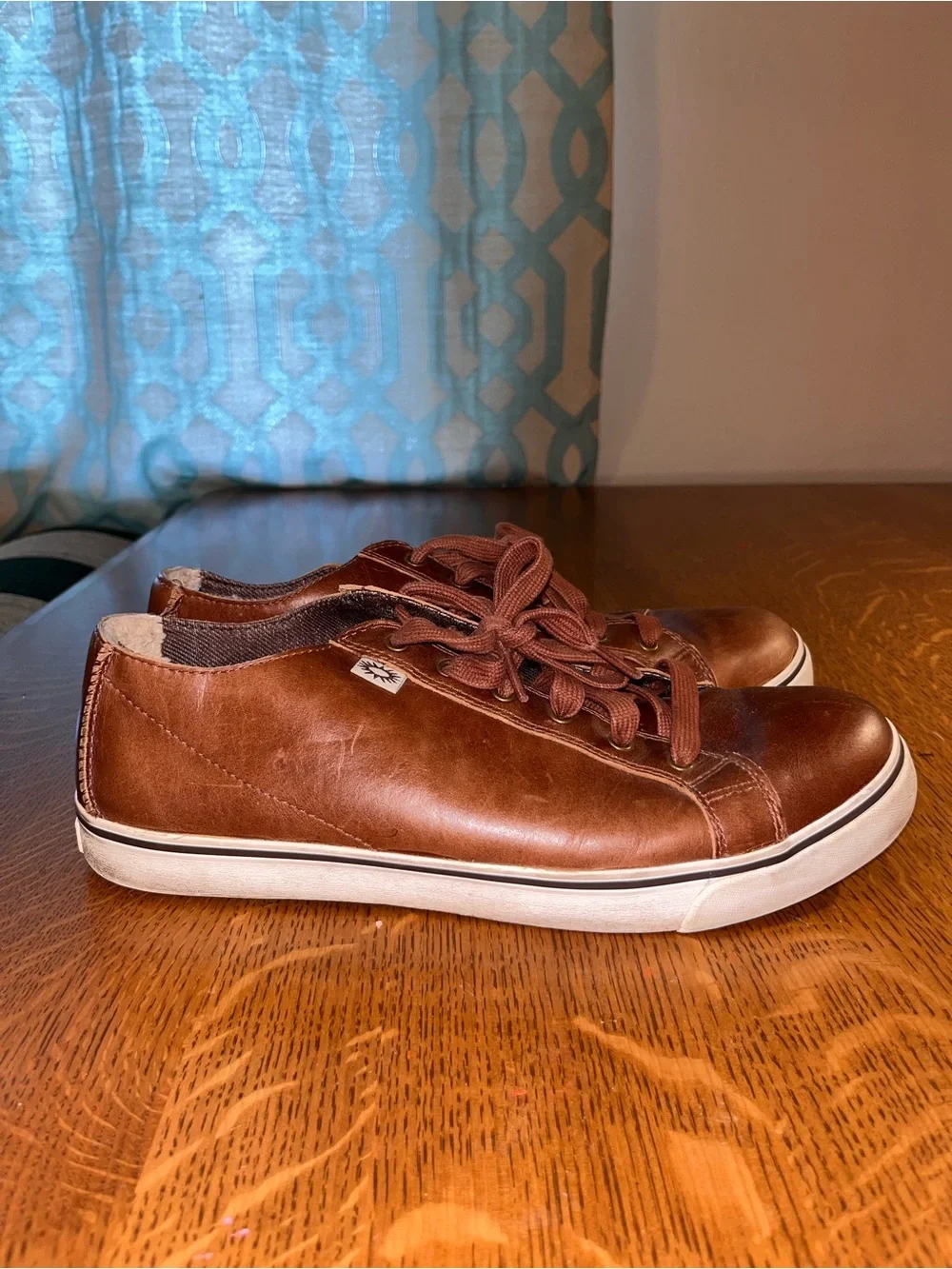 UGG Brown Leather Low-Top Men’s Sneakers